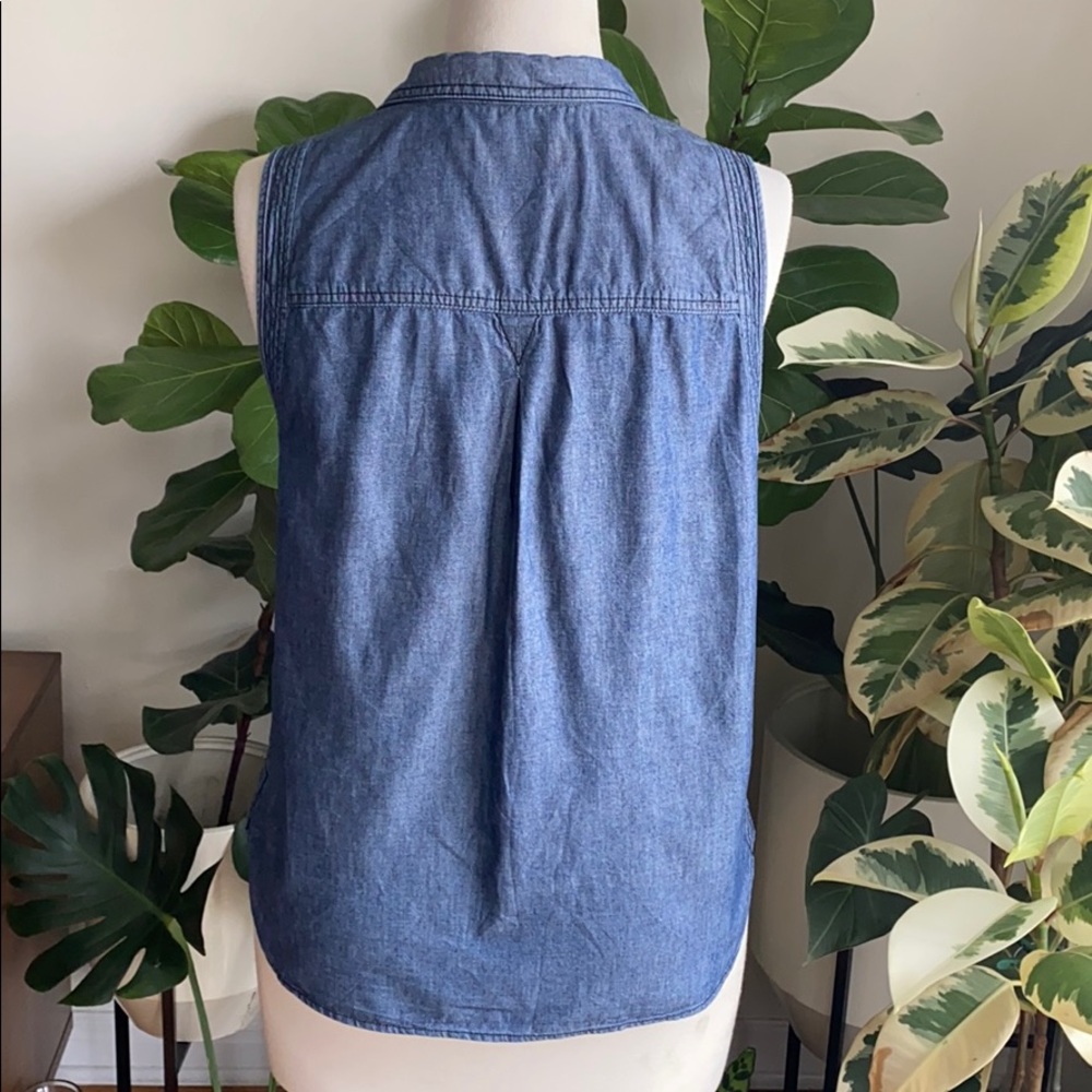 Alc Sleeveless Chambray Button Up - image 7